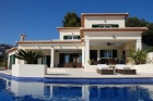 Annonce Excelente Villa en primera línea de golf y con vistas al mar en San Jaime, Benissa (PJBY-T41)