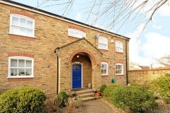 Anuncio Buy a House in London (PVEO-T298720)