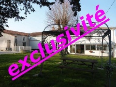 Property Dpt Charente Maritime (17),  vendre SURGERES maison P9 de 230 m - Terrain de 1767 m - (KDJH-T229453)