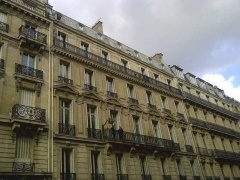 Property A Louer PARIS (TLUN-T5483)