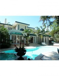 Annonce Single Family &. Villas for sale 6145 PINETREE DR Miami Beach, Florida 33140 (VIZB-T325)