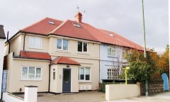 Property Buy a Property in Teddington (PVEO-T288392)