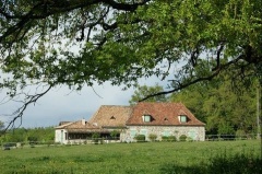 Property Dpt Dordogne (24),  vendre proche BERGERAC maison P6 de 248 m - Terrain de 8 ha (KDJH-T229056)