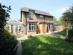 Property Buy a House in Uxbridge (PVEO-T271803)