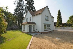 Property Rent a House in Ascot (PVEO-T582125)