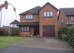 Property Buy a House in Bushey (PVEO-T303168)