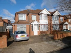 Property House for sale in Isleworth (PVEO-T272564)