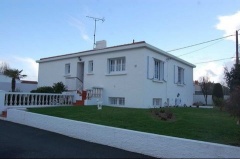 Anuncio Dpt Vende (85),  vendre BRETIGNOLLES SUR MER maison P7 de 135.7 m - Terrain de 843 m - (KDJH-T219117)