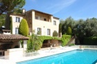 Property Provençale de charme, dans un domaine sécurisé (YUSG-T503)